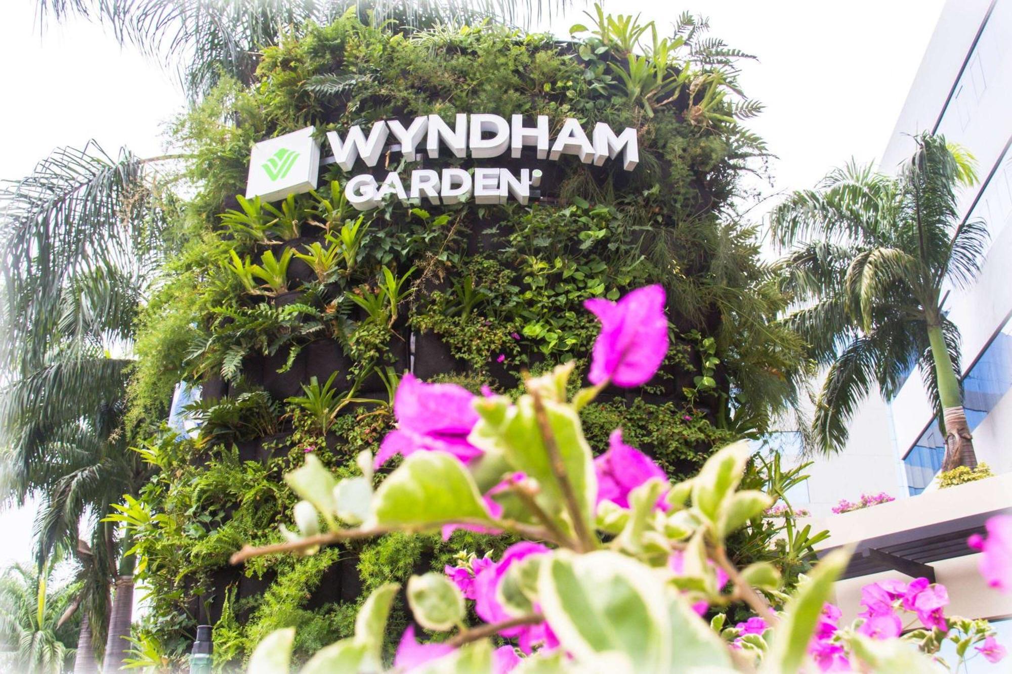 Готель Wyndham Garden Гуаякіль Екстер'єр фото